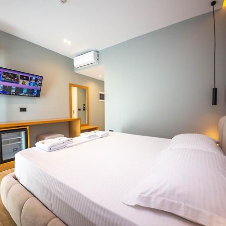 Absolute Hotel Ксаміл Екстер'єр фото