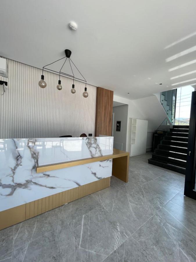 Absolute Hotel Ксаміл Екстер'єр фото