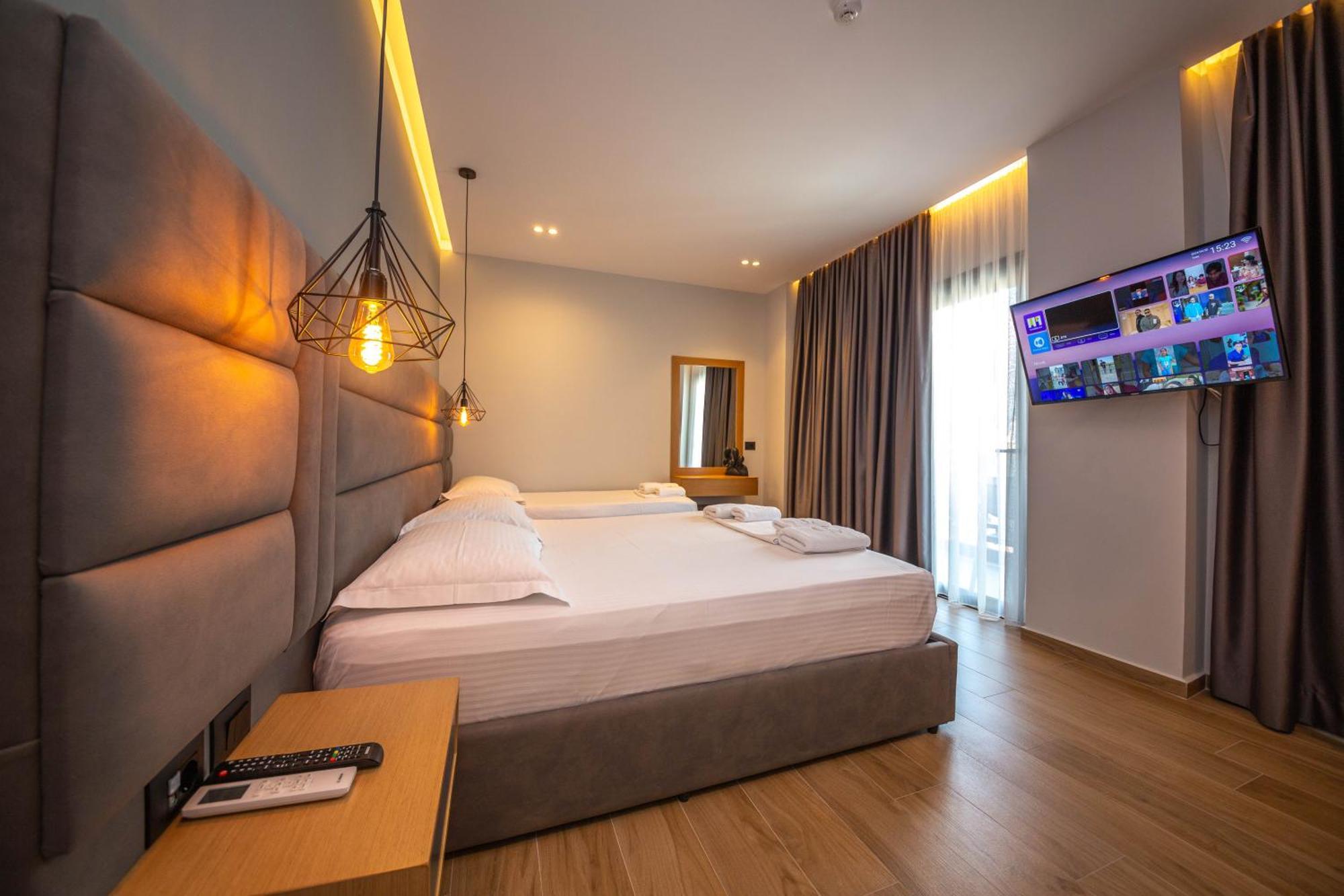 Absolute Hotel Ксаміл Екстер'єр фото